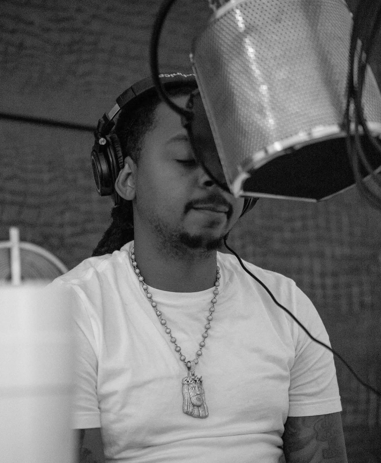 Behind the scenes at UR World recording studio